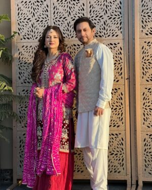 Mizna Waqas Instagram - @thesaleemmairaj @miznawaqasofficial on the set of rakshi sweet
.
.
.
.
.
@miznawaqasofficial 
@haroonkh__6 
@qadirkhan.786
@fizzah.ch_