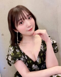 Actress Moe Toyota HD Photos and Wallpapers April 2025