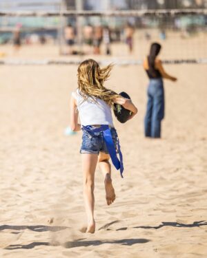 Molly Sims Instagram - Scar’s Bungalow > San Vicente Bungalows 😉 my girl is hitting the DOUBLE DIGITS 🎂🥳