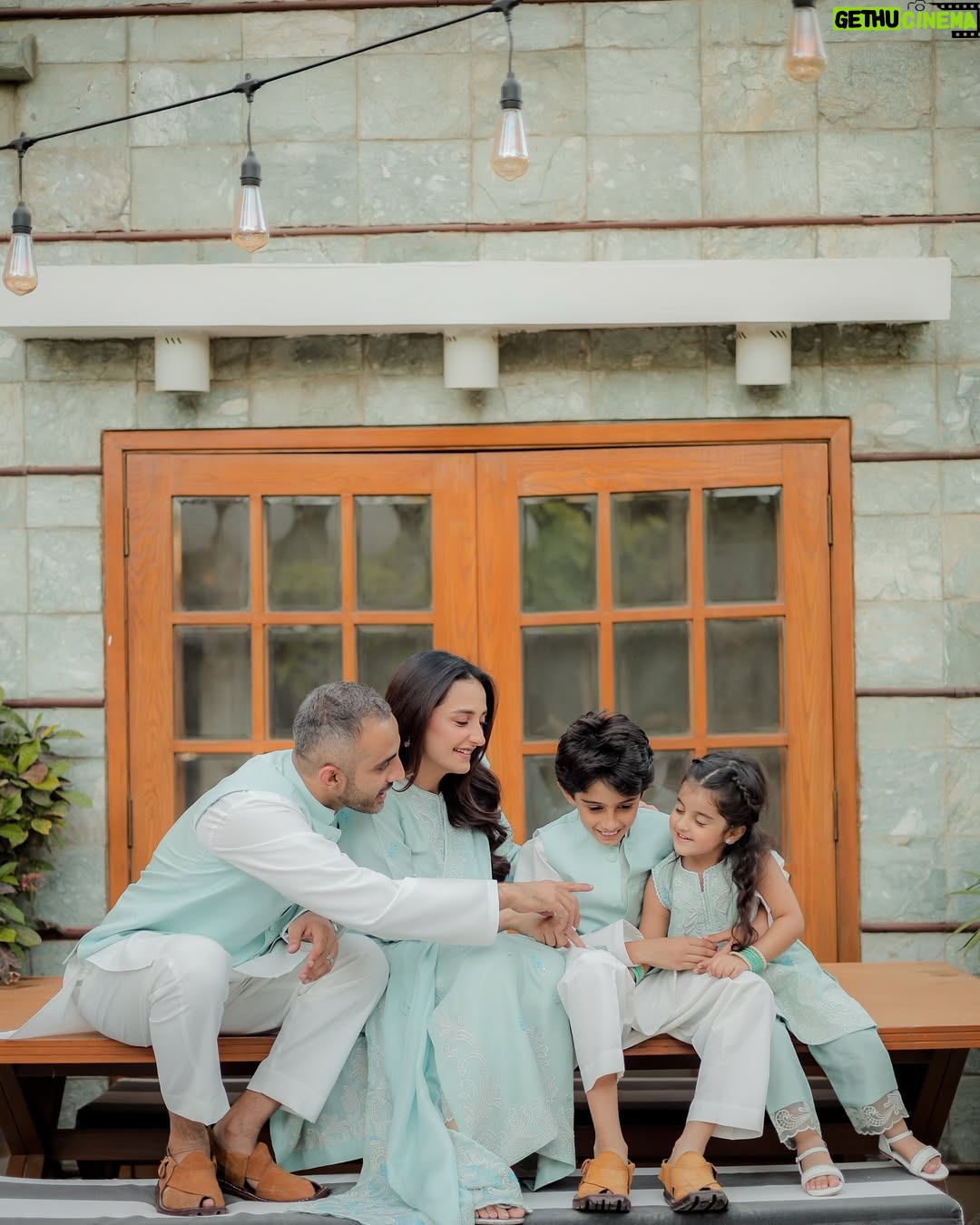 Momal Sheikh - 79.7K Likes - May Allah accept our prayers, fasting, Ibadaat and every good deed, big or small. May Allah forgive our sins, answer our duas and grant us many more Ramadan in health and strong Imaan.
Ameen 🤲🙏
Eid Mubarak ✨🌙
@farahtalibaziz x @nabila_salon x @hashu_hair x @thisis_umar_mua x @rehanmithanii