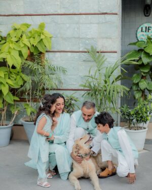 Momal Sheikh Instagram - May Allah accept our prayers, fasting, Ibadaat and every good deed, big or small. May Allah forgive our sins, answer our duas and grant us many more Ramadan in health and strong Imaan. 
Ameen 🤲🙏

Eid Mubarak ✨🌙

@farahtalibaziz x @nabila_salon x @hashu_hair x @thisis_umar_mua x @rehanmithanii