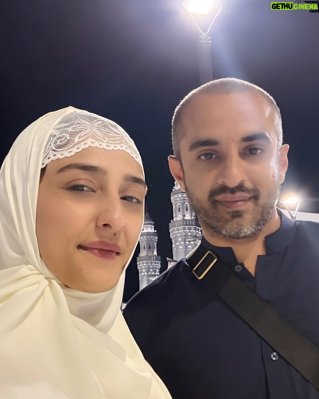 Momal Sheikh - 87.6K Likes - Jumma tul wida Mubarak. Allah hamari ibadaat aur duwein qabool farmyein 🙏 Duwon main yaad rakhay ga aur ab sab kay liy dhair sari duwein 🤲
Umrah 11.02.25 🤍🤍
My fav abayas 🫶 @rhkabayas