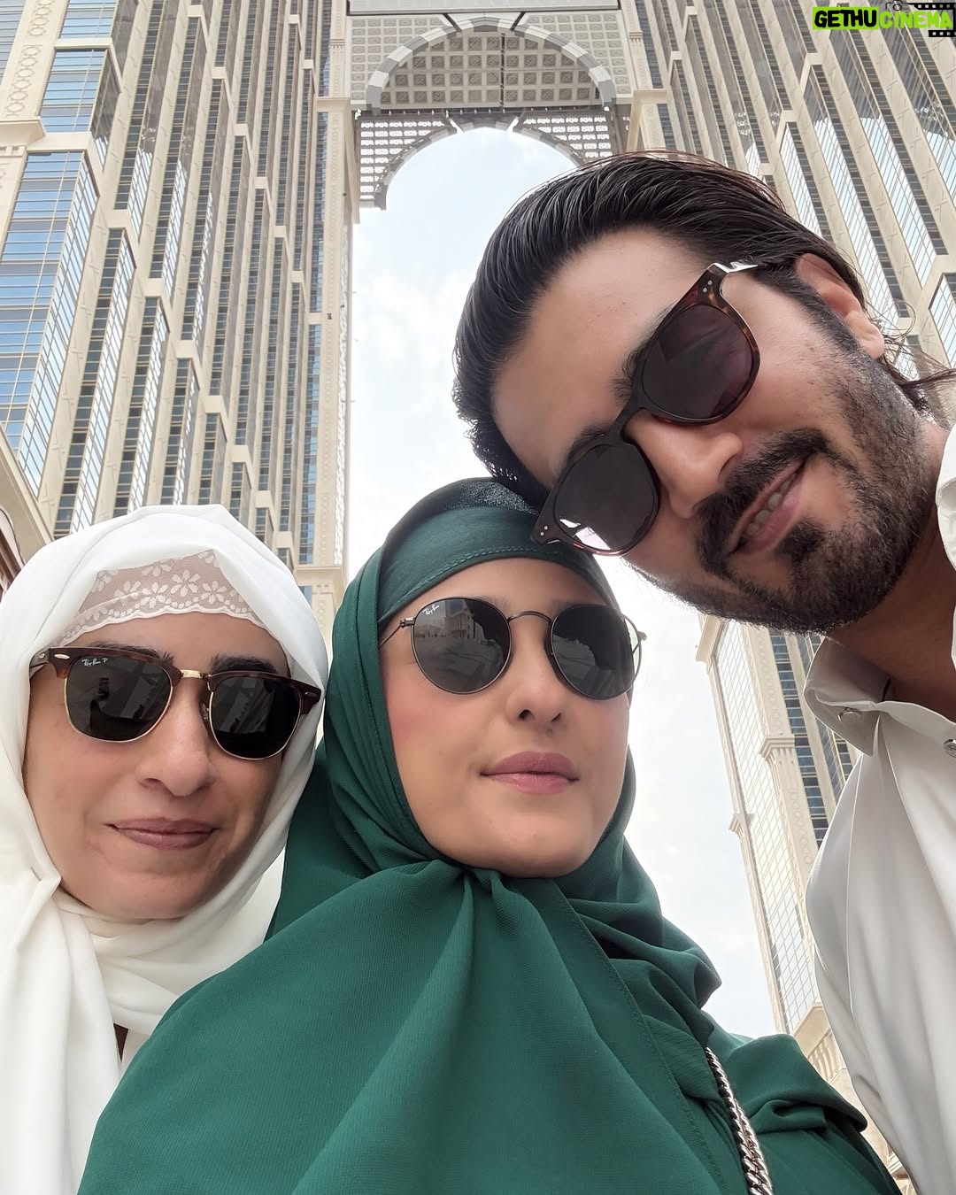 Momal Sheikh - 87.6K Likes - Jumma tul wida Mubarak. Allah hamari ibadaat aur duwein qabool farmyein 🙏 Duwon main yaad rakhay ga aur ab sab kay liy dhair sari duwein 🤲
Umrah 11.02.25 🤍🤍
My fav abayas 🫶 @rhkabayas