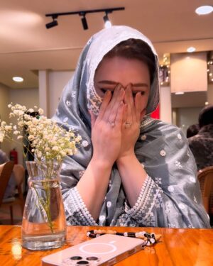 Momina Iqbal Instagram - Okay💕🤫