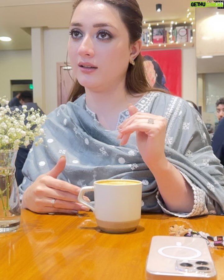 Momina Iqbal - 129.6K Likes - Okayšš¤«