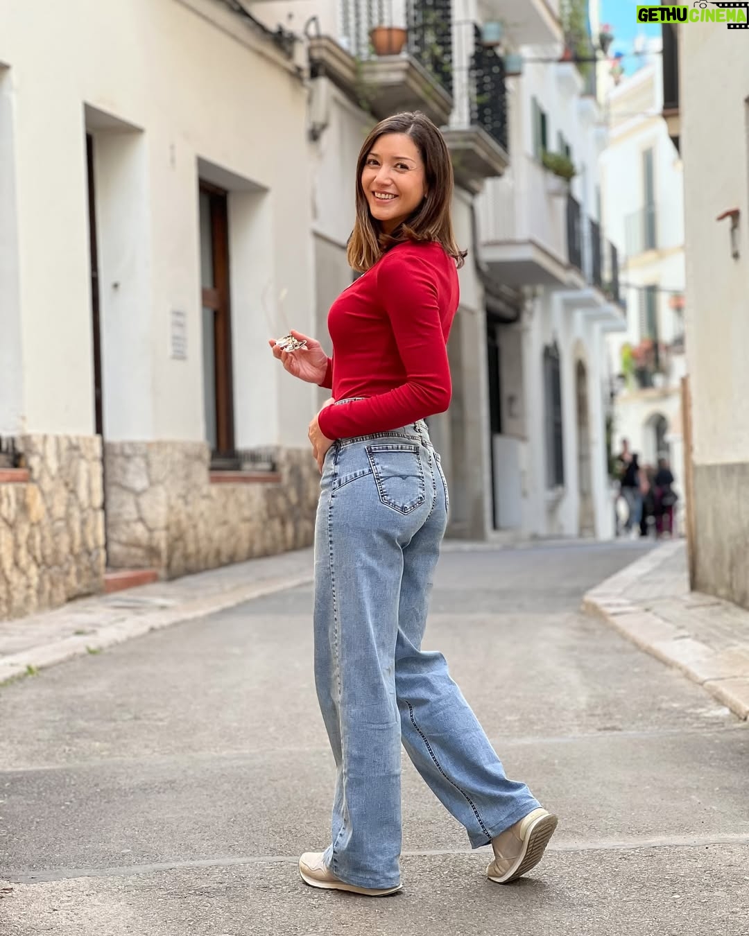 Monserrat Torrent - 11.7K Likes - De mis lugares favoritos #Sitges 🌈
#sunday #domingo #trip