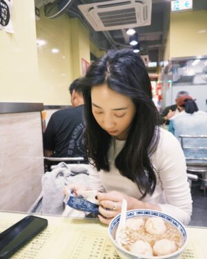 Moon Lee Instagram - 往前走別回頭💫🤍
