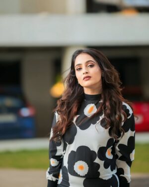 Mounika Dev Instagram - Itty bitty pretty ( Kannimaaa )

Photography @eyesofrp