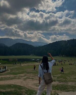 Mrinal Navell Instagram - 🐰🤍
Pahaad calling🎶
.
.
.
.
.

#love #himachal #mrinalnavell #home  #insta #instagood #mountains #photography  #artist #chamba #family #fyp
(Home, insta, himachal, hills, mountains, chamba, travel, trending, family, photography, fashion)