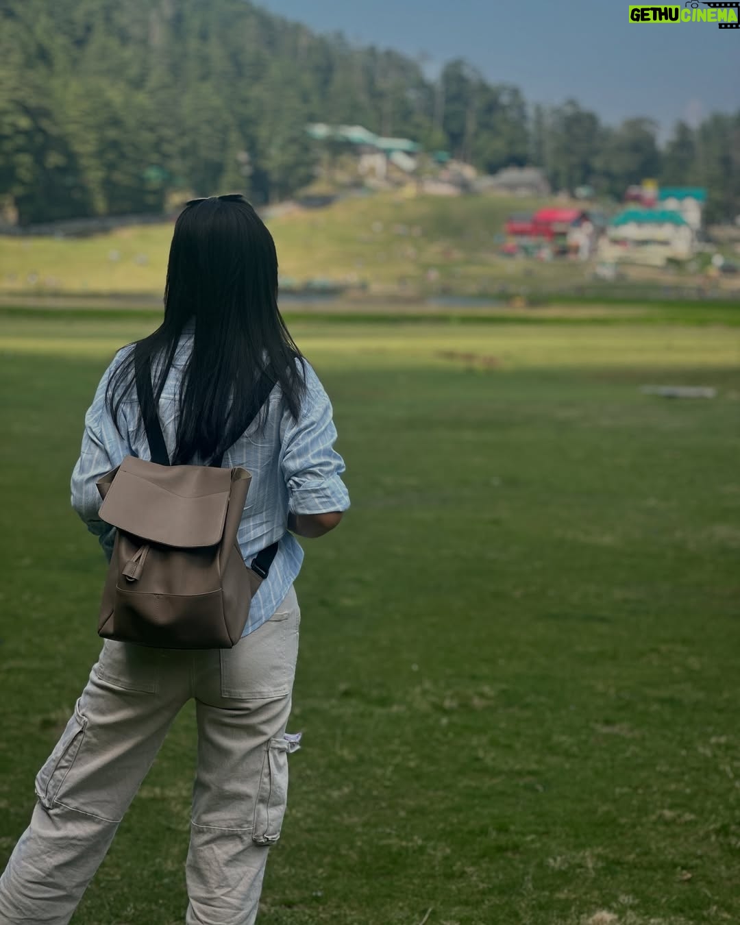 Mrinal Navell - 21.9K Likes - 🐰🤍
Pahaad calling🎶
.
.
.
.
.
#love #himachal #mrinalnavell #home #insta #instagood #mountains #photography #artist #chamba #family #fyp
(Home, insta, himachal, hills, mountains, chamba, travel, trending, family, photography, fashion)