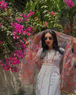 Mrinal Navell Instagram - Moods that didn’t make it to the gram. 🪽🫶🏻☀️🎀🥂🩷
.
.
.
.
.
.
.

.

#love #insta #instagood #photooftheday #photography #art #ootd #fashion #mrinalnavell #reels #trending #artist #healing #dump 

(Insta, love, fyp, ootd , trending, artist,mumbai,actor,dump)