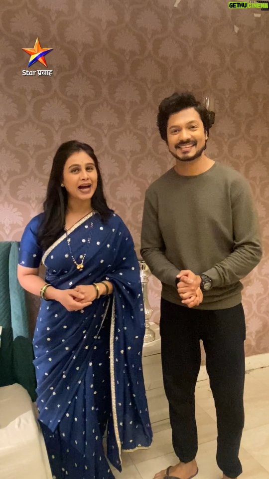 Mrunal Dusanis - 19.8K Likes - आज सादर होत आहे 'लग्नानंतर होईलच प्रेम' मालिकेचा 100 वा भाग....
आपण या 100 भागांच्या प्रवासात मोलाची साथ दिलीत आणि भरभरून प्रेम केलंत, त्याबद्दल सर्व प्रेक्षकांचे मनःपूर्वक आभार..!!
त्याचबरोबर या मालिकेचे निर्माते, दिग्दर्शक, कलाकार,लेखक, तंत्रज्ञ या सगळ्यांचे मनःपूर्वक अभिनंदन आणि आभार..!!
आतापर्यंत दिलेली साथ आणि प्रेम असंच पुढे राहो, हीच प्रार्थना..!
#LagnaNantarHoilachPrem #StarPravah
@seventhsensemedia @shashankgsolanki
@mrunaldusanis_official @vijayandalkar @dnyanadaramtirthkar @viveksangle06
@avinash.narkar @rujutadeshmukhofficial @dnyanaeshwari @pihugosavi @actresskashmira @sanyogeetabhave @shreyashkadam18 @snehlchandwadkar @vishal_kulthe_official
@prasanna.ketkar @aabhavelankar @anushka_pimputkar_official @janhavipanshikar
@chaitali_jadhav1234 @prajaktakhollam_
@swapniil.pawar @sunil.jadhav03 @chaitali_jadhav1234
@paranjape_sakshi