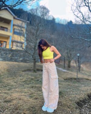 Muskan Shaikh Instagram - Comments your fav female singer?♠️🪸

#instagood #fashionstyle #viral #postoftheday #model