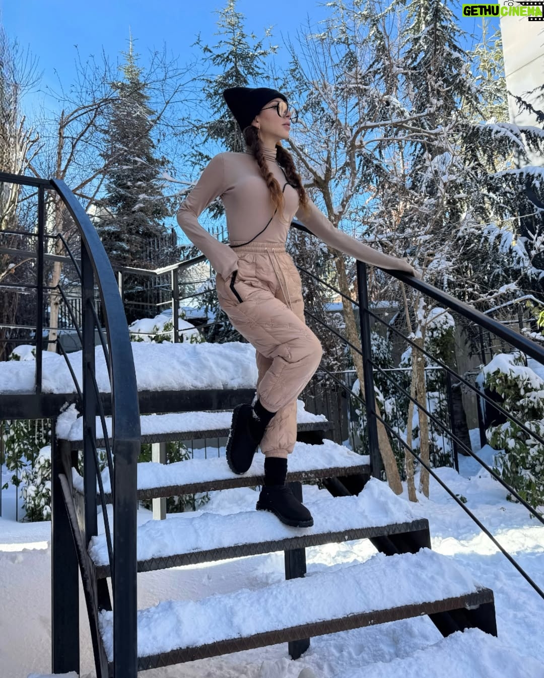 Myriam Fares - 3 Likes - So many laughs, so many chills 🤍