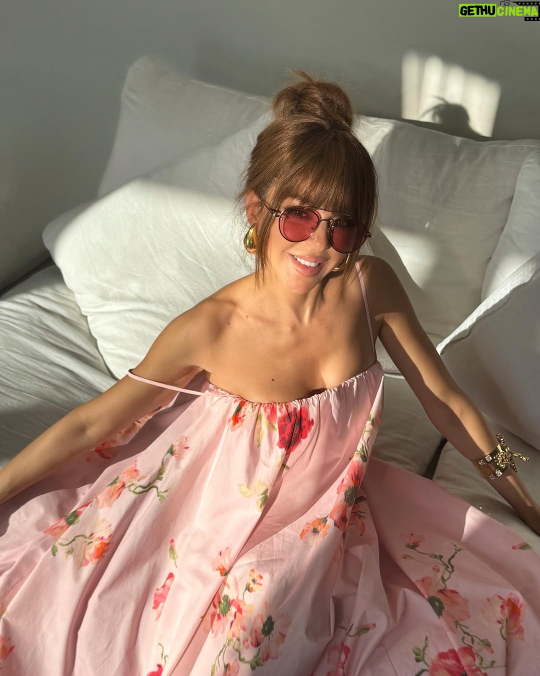 Myriam Fares - 3 Likes - #HappyEaster! 🐣💛🌸💝