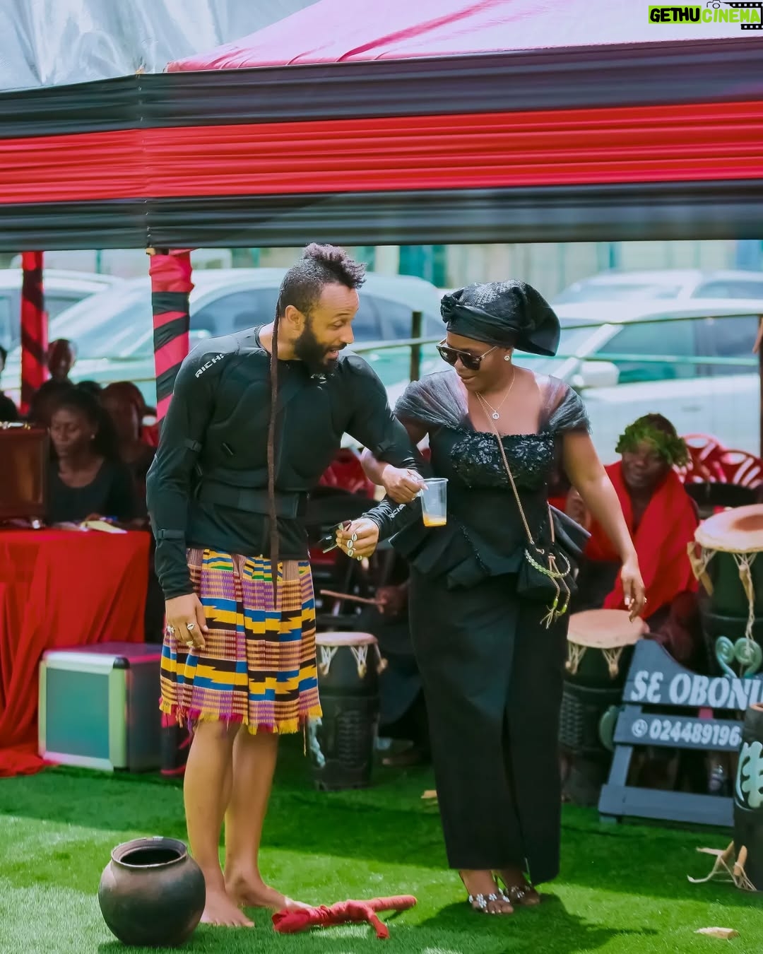 Mzbel - 8.2K Likes - My friend @wanlov thanks, I really appreciate the love and support 🙏🏾🖤
Thank u to all those who wept with us, those who called us, those who prayed for us, those who came over with soothing and comforting words, those who even sat with us without saying anything,
Your gifts, donations, warm thoughts and hours invested went a long way to help us bare the pain in our difficult times and grief
We are eternally grateful 🙏🏾