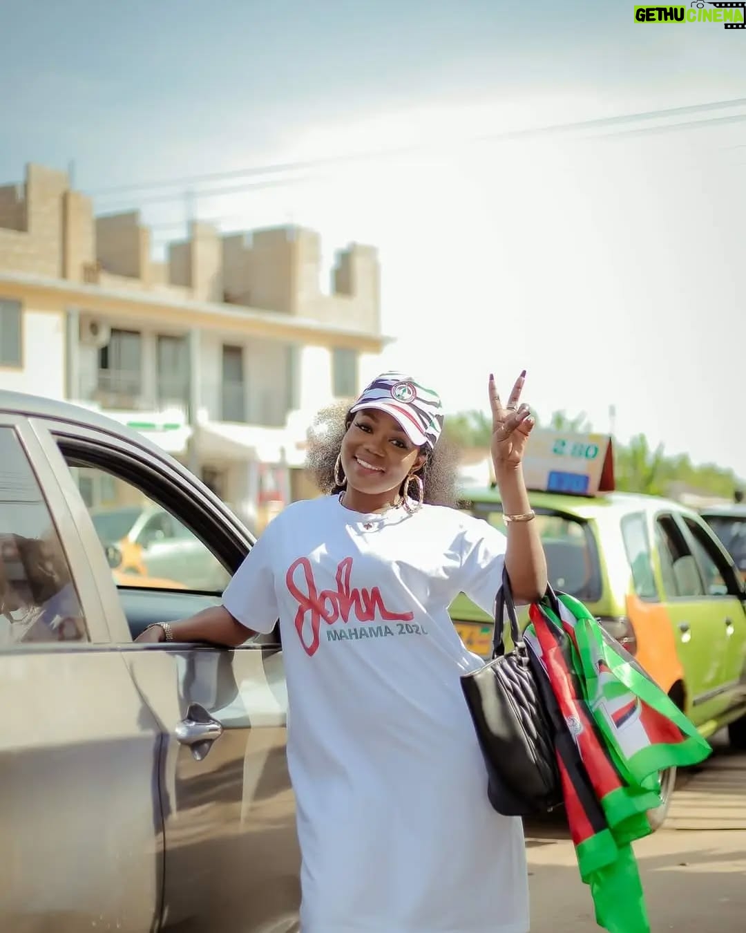 Mzbel - 4.7K Likes - Elections are not a moment to attack people for their political choices or to fall apart.
Lets maintain Peace, Unity and Solidarity for the success of the 2024 elections.✌🏾🤎
We are one people regardless...
@belkids_playground x @belas_pub
