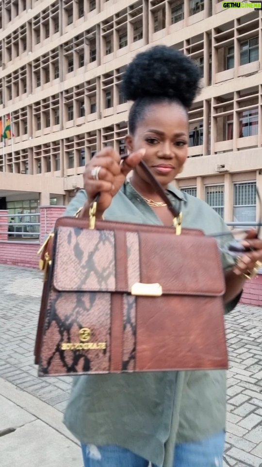 Mzbel - 4.1K Likes - Great working day... Bag available @bukiefabrix
Skincare @pinamangcosmetics