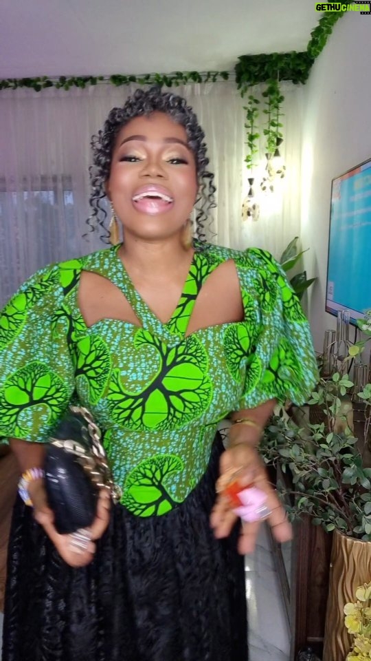 Mzbel - 6.8K Likes - Being a Ga is a vibe any day 😂 u don't wanna miss @movement_showbiz tonight at 8pm
Outfit @bukiefabrix
Skincare @pinamangcosmetics
Makeup @feby_aileen