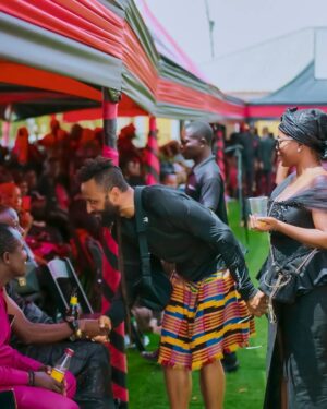Mzbel Instagram - My friend @wanlov thanks, I really appreciate the love and support 🙏🏾🖤

Thank u to all those who wept with us, those who called us, those who prayed for us, those who came over with soothing and comforting words,  those who even sat with us without saying anything, 

Your gifts,  donations, warm thoughts and hours invested went a long way to help us bare the pain in our difficult times and grief

We are eternally grateful 🙏🏾