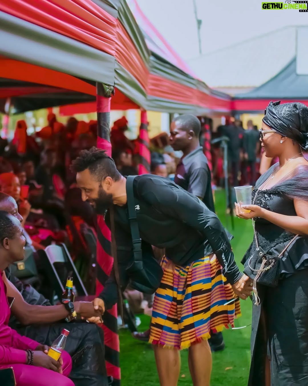 Mzbel - 8.2K Likes - My friend @wanlov thanks, I really appreciate the love and support 🙏🏾🖤
Thank u to all those who wept with us, those who called us, those who prayed for us, those who came over with soothing and comforting words, those who even sat with us without saying anything,
Your gifts, donations, warm thoughts and hours invested went a long way to help us bare the pain in our difficult times and grief
We are eternally grateful 🙏🏾