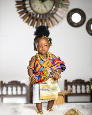 Mzbel Instagram - Happy First birthday to my My Own, My Biological daughter Nana Hemaa Akosua Sikapa Tweneboah THE FIRST @baby_ohemaa1 🙌🏾

Styled by @bukiefabrix and @sarng_creations