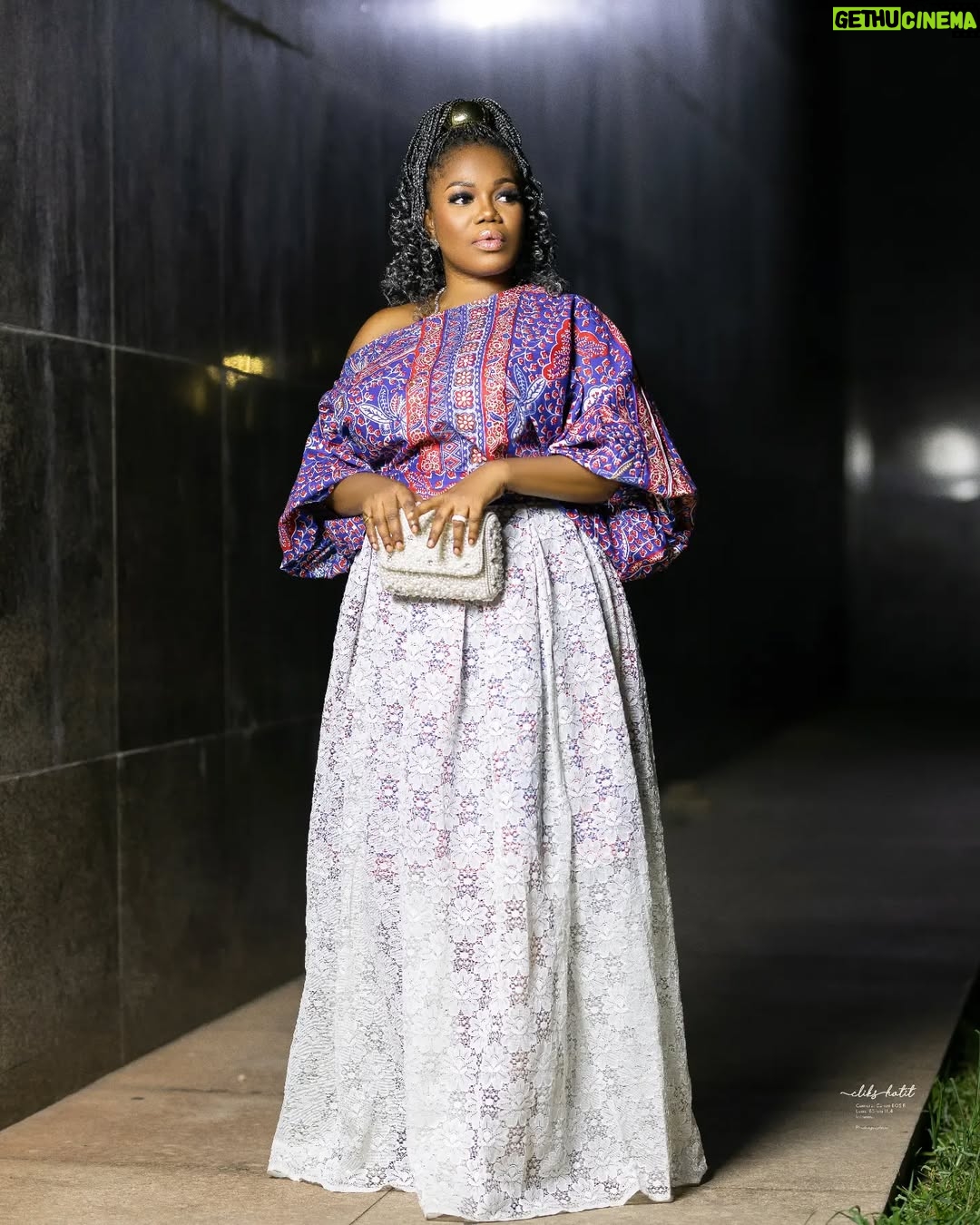 Mzbel - 4.4K Likes - You will think you know all colors until a person sends you a wedding invite:
Color of the day:
Acid green on fushia purple or titus silver with a little touch of Asibolanga blue. Brides family to wear cockroach brown with Custard yellow.
Groom's family: combination of jollof yellow with fufu white using Ghana@60 gold as fila and gele.
Friends: coconut white with Gbemi yellow on agama lizard head red.
Guests should wear ponmo brown with a touch of onion purple and maggi yellow! Yes pls, onion purple with oil brown,
Friend's of brides parents to wear ferouz green and labalaba yellow, Tigo blue and Telecel red, thank you. 😊