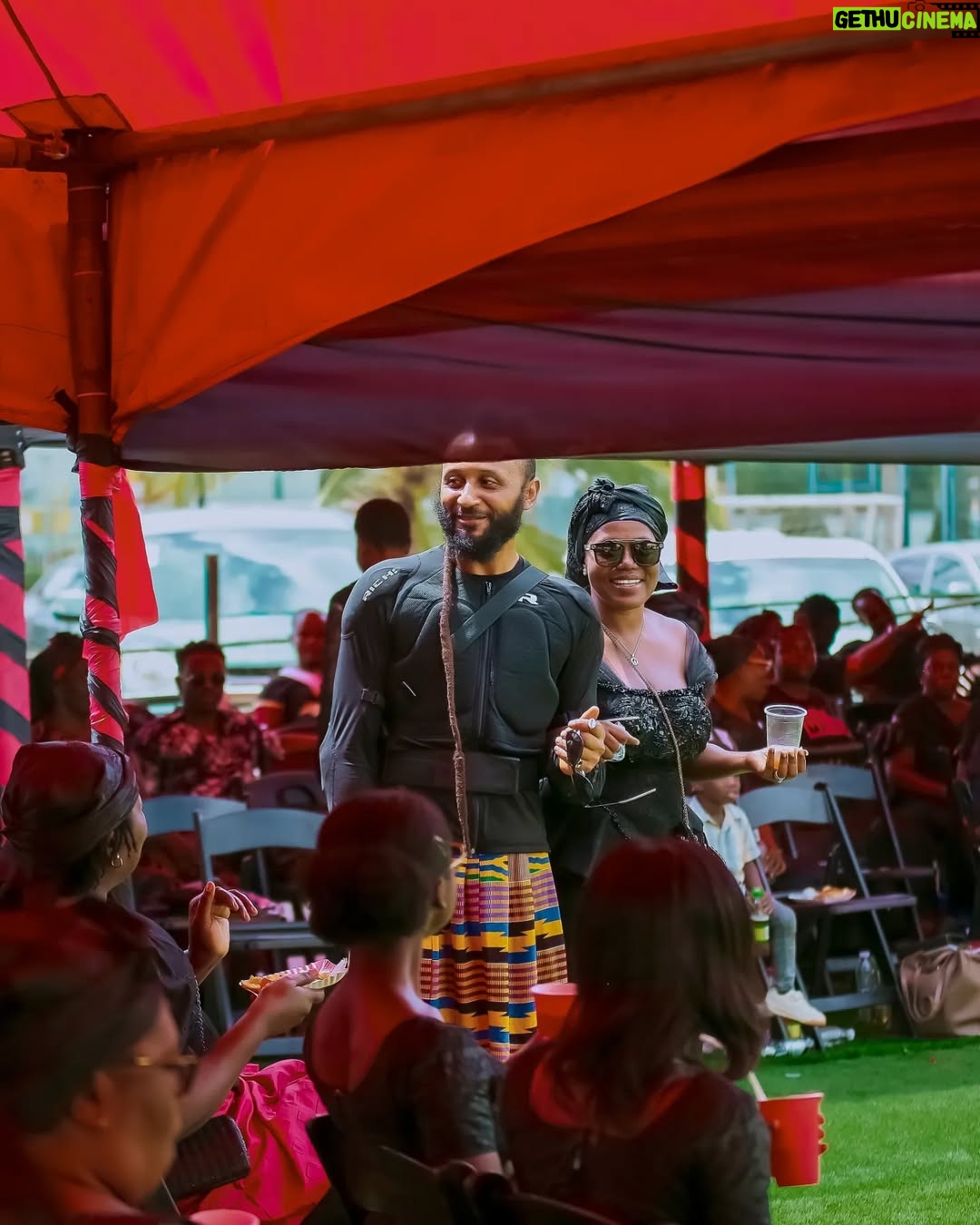 Mzbel - 8.2K Likes - My friend @wanlov thanks, I really appreciate the love and support 🙏🏾🖤
Thank u to all those who wept with us, those who called us, those who prayed for us, those who came over with soothing and comforting words, those who even sat with us without saying anything,
Your gifts, donations, warm thoughts and hours invested went a long way to help us bare the pain in our difficult times and grief
We are eternally grateful 🙏🏾