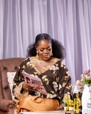 Mzbel Instagram - Anything in life worth having comes from patience and hard work. @movement_showbiz

Outfit @bukiefabrix
Skincare @pinamangcosmetics
Hair @hairgurustudio
Studio decor @ironbutterfly_interiors 
Studio curtains @curtainsolutions360

#MovementShowbiz #Goddess #Mzbel #GoddessMzbel #EkuaUniverse