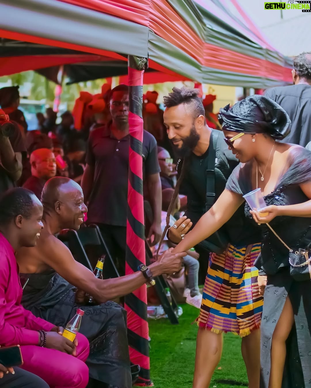 Mzbel - 8.2K Likes - My friend @wanlov thanks, I really appreciate the love and support 🙏🏾🖤
Thank u to all those who wept with us, those who called us, those who prayed for us, those who came over with soothing and comforting words, those who even sat with us without saying anything,
Your gifts, donations, warm thoughts and hours invested went a long way to help us bare the pain in our difficult times and grief
We are eternally grateful 🙏🏾