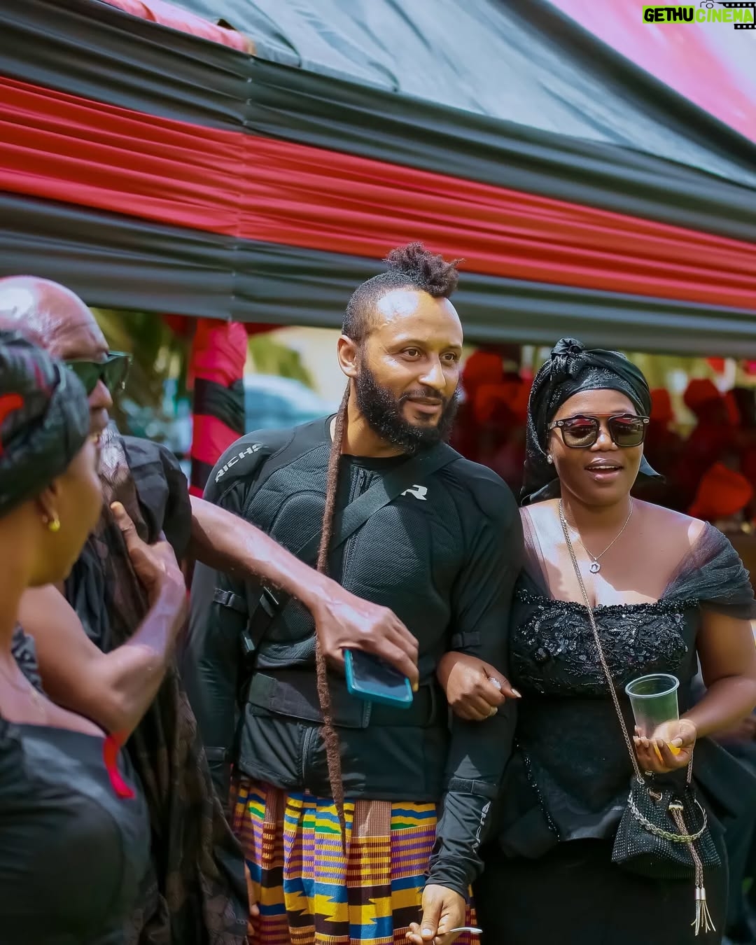 Mzbel - 8.2K Likes - My friend @wanlov thanks, I really appreciate the love and support 🙏🏾🖤
Thank u to all those who wept with us, those who called us, those who prayed for us, those who came over with soothing and comforting words, those who even sat with us without saying anything,
Your gifts, donations, warm thoughts and hours invested went a long way to help us bare the pain in our difficult times and grief
We are eternally grateful 🙏🏾