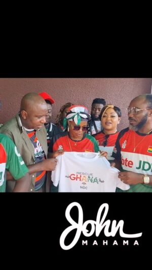 Mzbel Instagram - Big thanks to all the public figures who joined hands with me on this day 🙏🏾🙏🏾

NDC W)mba Dientse 🔥🔥
#PublicFigures4JM
