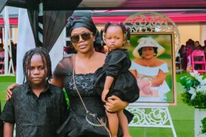 Mzbel Instagram - Thank u to those who wept with us, those who called us, those who prayed for us, those who came over with soothing and comforting words,  those who even sat with us without saying anything, 

Your gifts,  donations, warm thoughts and hours invested went a long way to help us bare the pain in our difficult times and grief

We are eternally grateful 🙏🏾