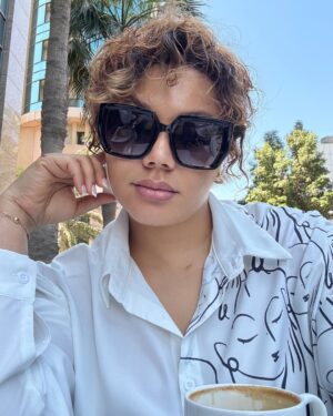 Nadia Buari Instagram - 🌞 Easter buttercakes! Wishing you a wonderful Easter filled with love, laughter, and happiness. Easter is a time to remember the sacrifice of Jesus Christ and the hope that His resurrection brings to all who believe in Him. May the joy of Easter fill your heart today and every day. 🙏🏼