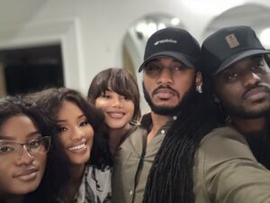 Nadia Buari Instagram - We are the Buari 5 aka B5. 🙌🏽
#Sydi
@jeedrogersgh
@jbuari
@samera_buari