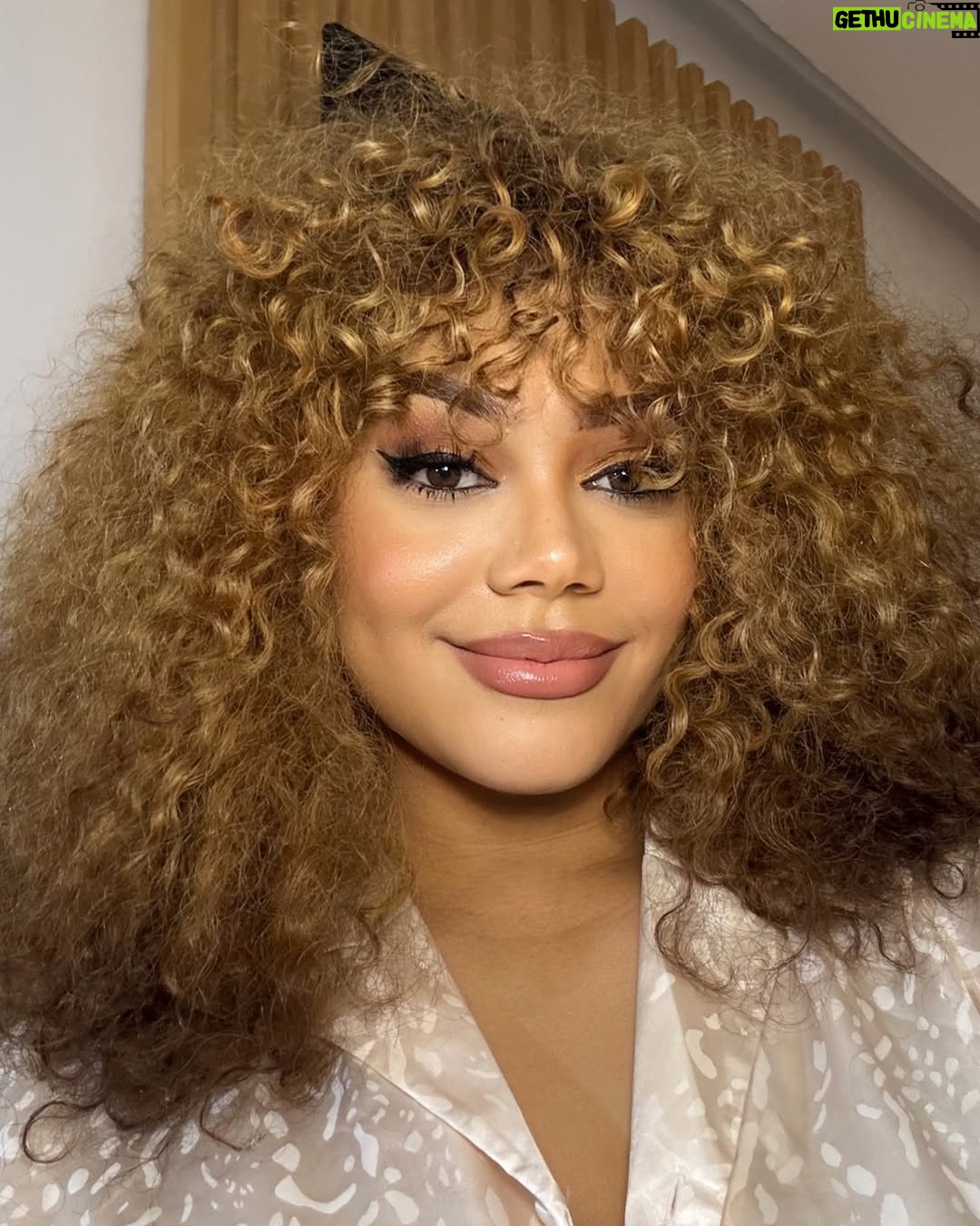 Nadia Buari - 29.6K Likes - Strange, isn’t it?
You know yourself better than anyone else, yet you crumble at the words of someone who hasn’t even lived a second of your life.
Focus on your own voice; it’s the only one that matters!