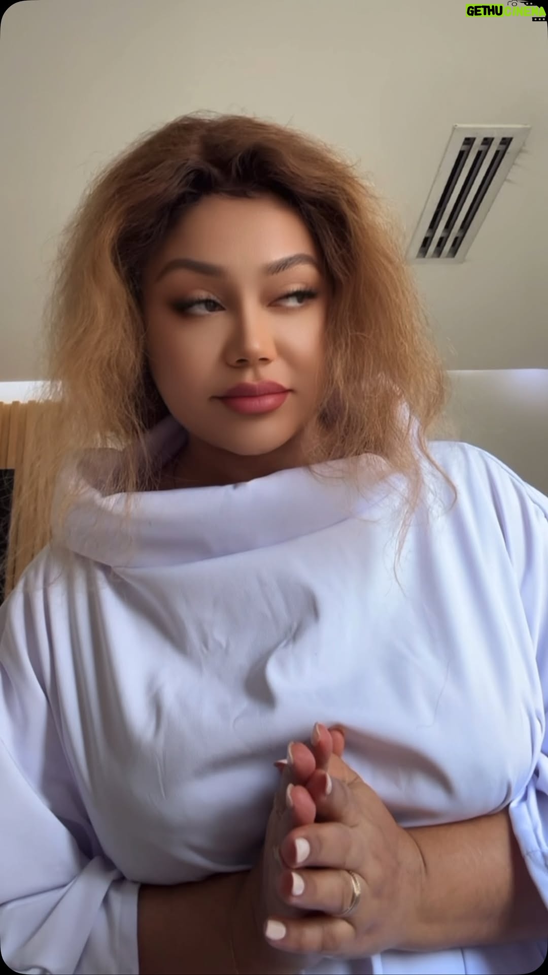 Nadia Buari - 6.1K Likes - Word!!