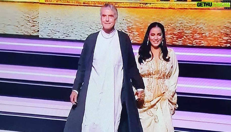 Nadia Kounda - 2.9K Likes - Retour en arrière @marrakechfilmfestival
2022 cérémonie de clôture avec Mr Jeremy irons 🤗
#joursdete #faouzibensaidi