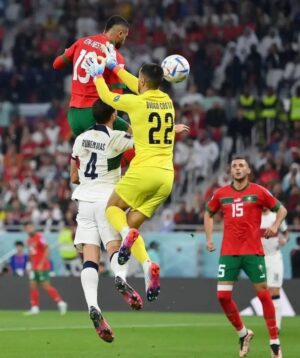 Nadia Kounda Instagram - #EMOTION S INDESCRIPTIBLES 🇲🇦historique !!!! @equipedumaroc @lionsdelatlas @walid.regragui @ennesyri15