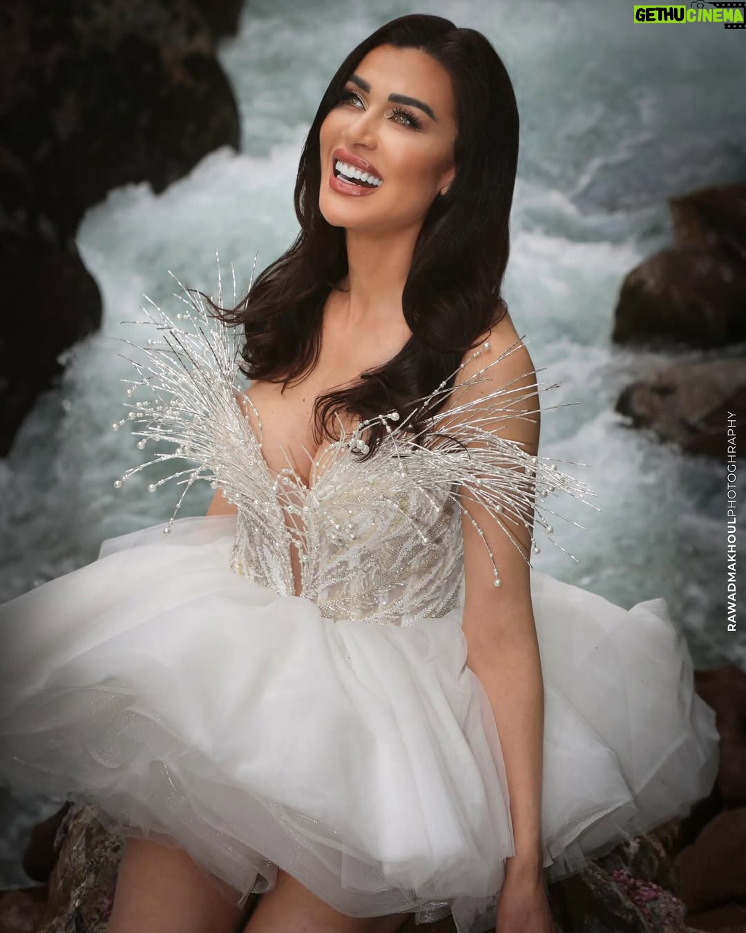 Nadine Rassi - 41K Likes - “If you don’t spread your wings you’ll never know if you can fly.”Believe!
#nr 💫🪄
Styled by: @_zakissa
Hair by: @sameraboalhosen
Makeup by: @lena.ibrahim.mua
Dress by: @designed_couture
Photographer: @roger.ziadeh / @rawadmakhoulphotography