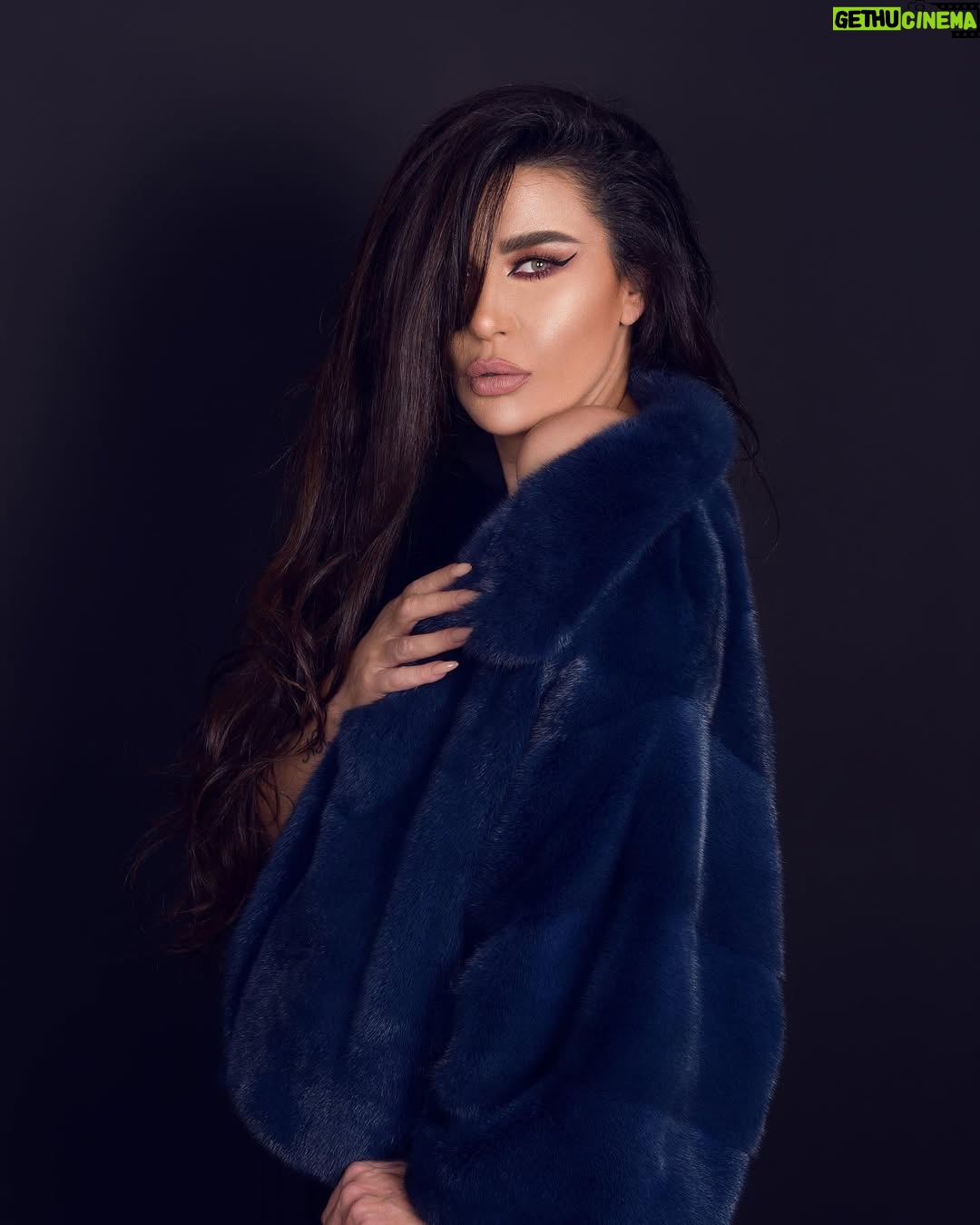 Nadine Rassi - 50.4K Likes - Before the storm begins ☔️
@milanomoda.ae
Hair by: @robertmaalouf
Makeup by: @lena.ibrahim.mua
Photpgrapher: @zobiansaadofficiall
Special thanks to: @moudiisaadofficial
Nails by: @despinabeautyinstitute
Special thanks to @hairandmore.dekwaneh
