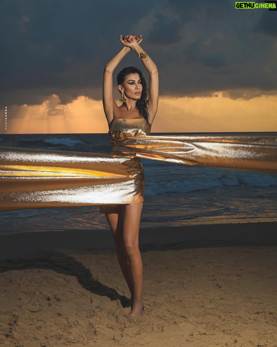 Nadine Rassi - 34.9K Likes - Hey 4 September 👋🏻
Am 44 now !!
My golden age , here I come…
#44 #mygoldenage #mygoldenlife #NR #nadinealrassi #birthday #actress #artist #golden #photoshoot #myage #fortyfour Concept creator and styling: @_zakissa
Hair by: @sameraboalhosen
Makeup by: @roulasleimanmakeupartist_
Accesoires by: @ga.byandrea
Nails by: @despinabeautyinstitute
Photographer: @ronyhannaphotography