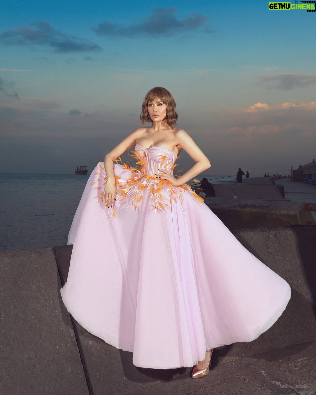 Nadine Rassi - 31.4K Likes - نادين، التي لا تبرز موهبتها فقط، بل أيضاً طيبتها النادرة التي أحبها الملايين. قلبها وروحها الجميلة يضيئان كل عمل تمثيلي تقدمه، مما يجعلها نجمة متألقة في عالم الفن 🌟📸
@nadinealrassi ❤️
Whatsapp : 00971521858500
Call : 00971586342259
Lebanon : 70872957 - 71371898
•
•
•
•
#nojoom_support #dubai #دبي #ابوظبي #الامارات #tunis #تونس #photographer #photography #shooting #shoot #amazing #fashion #model #celebrity #perfect #zobian #zobianstudio #zobiansaad #lebanon #beirut #saudiarabia