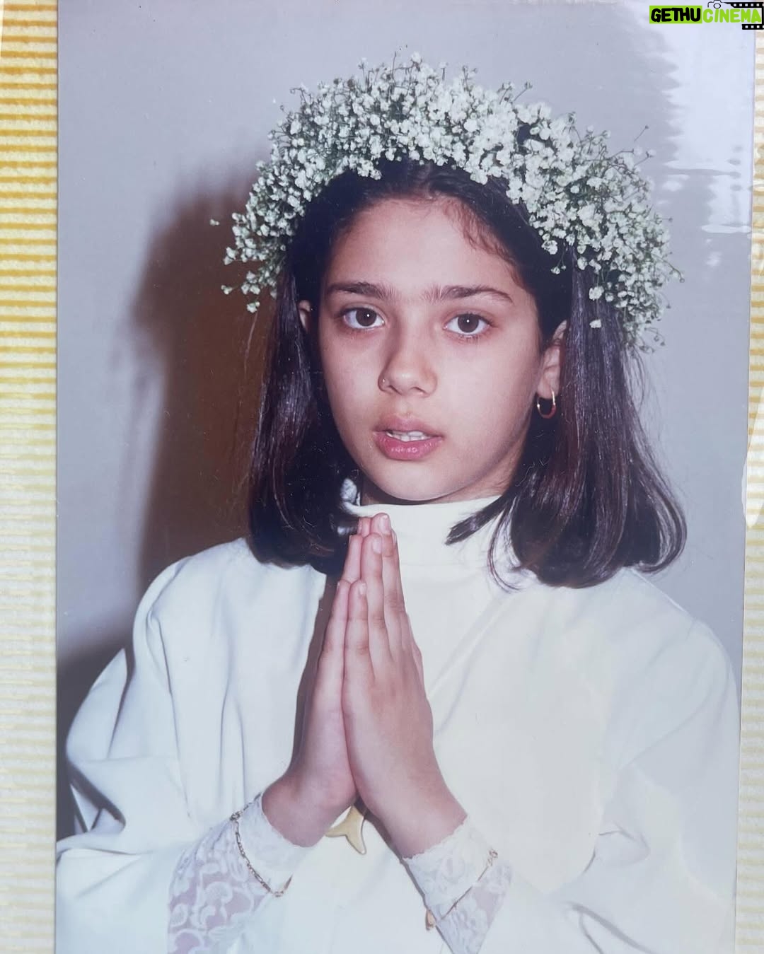 Nadine Wilson Njeim - 3.1K Likes - 1988-2024
Still the same old girl.
Moving forward
Carpe Diem-ing
Manifesting
And occasionally messing up and getting back up 😁