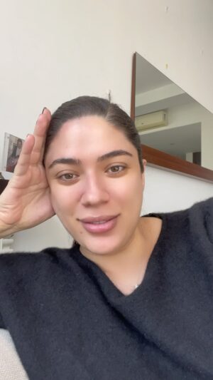 Nadine Wilson Njeim Instagram - مزعج كثير هالموقف بس الله يساعد كل أم بالطيارة. سوبرماركت، عند ضيوف، عالطريق 😂😂😂
