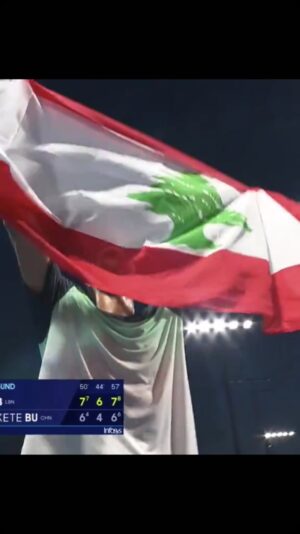 Nadine Wilson Njeim Instagram - سمعوا أصوات ⁧‫#اللبنانيين‬⁩ عم  تهدر بالمدرجات… 

‏مبروك للبنان، مبروك لهادي، ومبروك لكلّ من يؤمن أنّ علمنا مكانه بين أعلام العالم. 🇱🇧💪 

‏هادي حبيب ما فاز بمباراة فقط، بل كتب فصل جديد من قصّة ⁧‫#لبنان‬⁩ يلي منريده. 

‏هالإنجاز رسالة لكلّ لبناني: وقت ندعم مواهبنا ونؤمن بشبابنا، منصنع المعجزات.

‏⁧‫#لبنان‬⁩ ⁦‪#AustralianOpen‬⁩ ⁧‫#هادي_حبيب‬⁩
