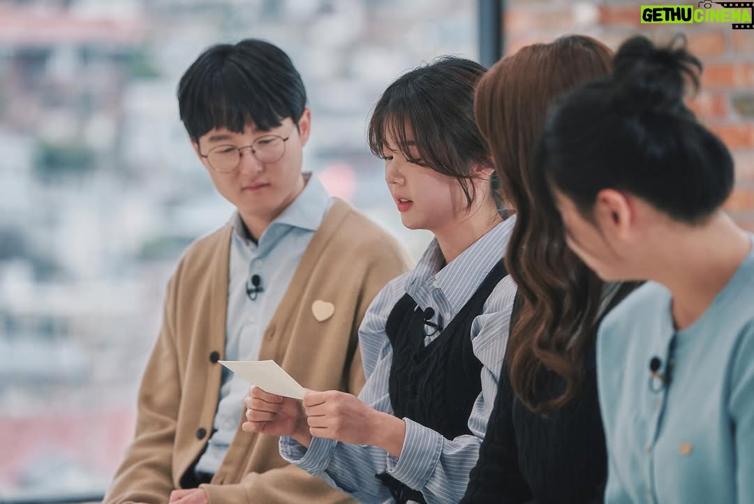 Nam Bo-ra - 8.1K Likes - 가족과 유퀴즈에 나오게 됐어요✨
재석 선배님, 세호오빠, 그리고 동생, 오빠, 엄마랑
재밌는 추억 만들어서 너무 좋았어요💖
#유퀴즈#남보라#13남매