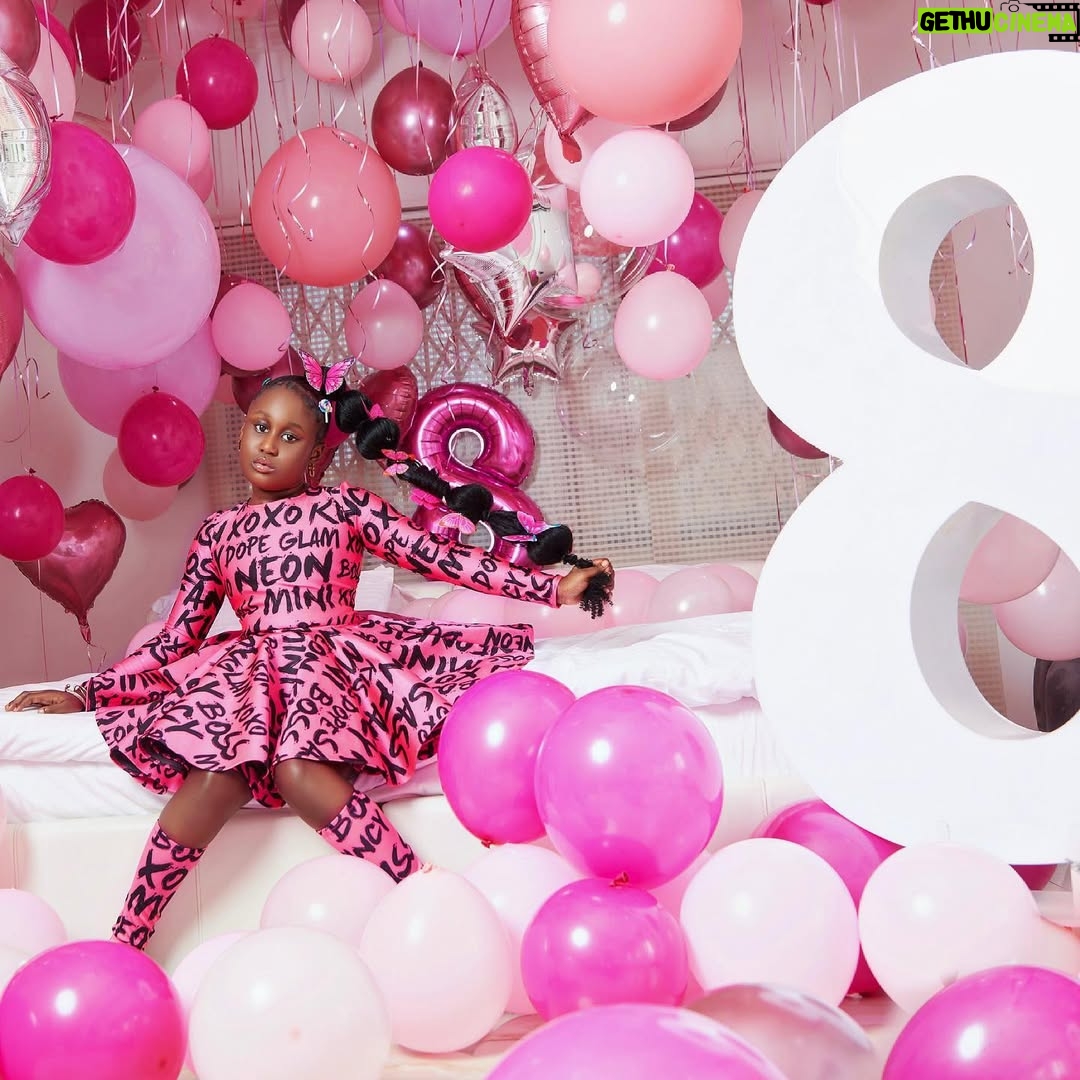 Nana Akua Addo - 19.2K Likes - Mummy Prayed For You Jesusa 🙏🏽 And God Answered Her Prayers You are So Special To Me Happy Beautiful Birthday 🎂 Jesusa
Dress @neonkissesinc
Decor @milddy_kdecor