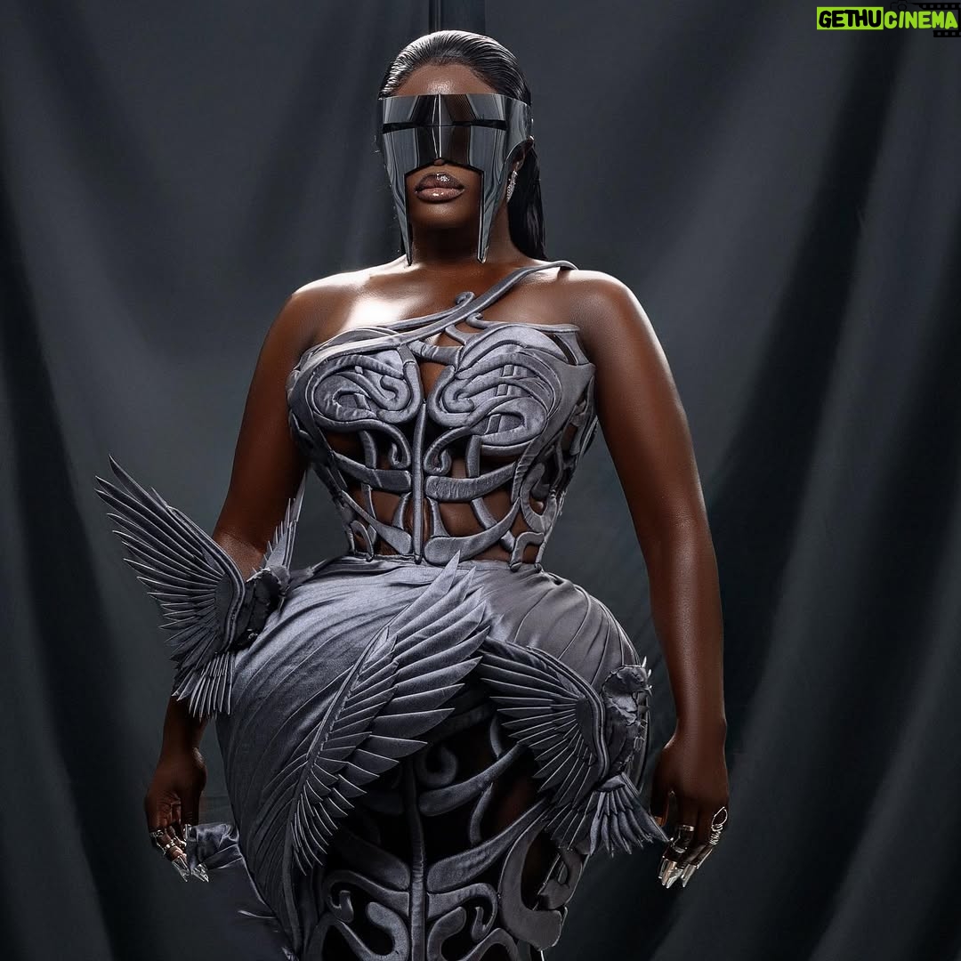 Nana Akua Addo - 165.2K Likes - EYEwear 🥽 @divampcouture
Personal shopper @annsluxurycollection