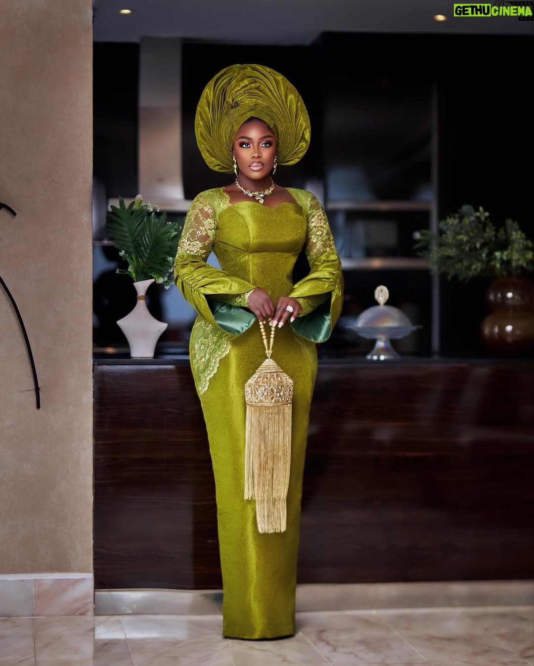Nana Akua Addo - 50.3K Likes - Call Me Oluwatofunmi Hello Birthday Month
In @nicholestylish